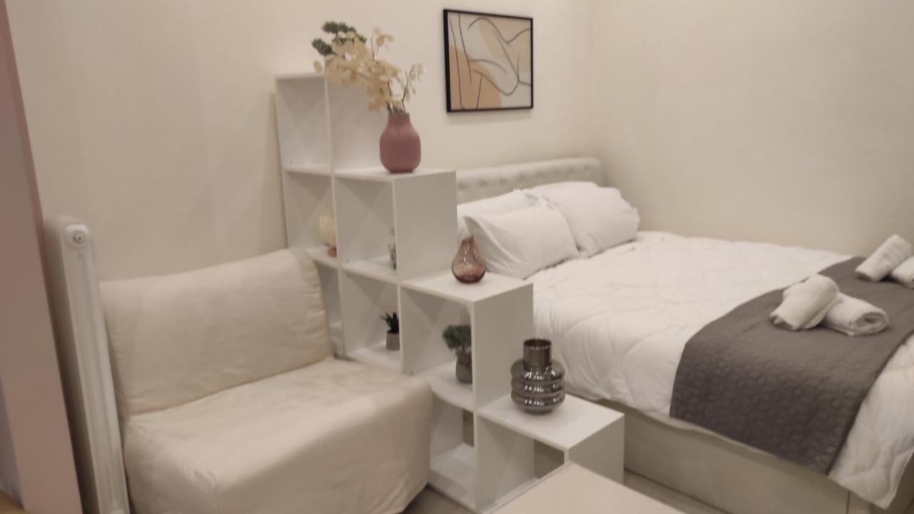 Irene'S Beauty In Koukaki Apartman Athén Kültér fotó